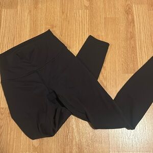 Lululemon wunder train 25” size 4